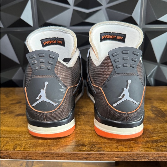 Jordan 4 Retro Starfish - Picture 4 of 8